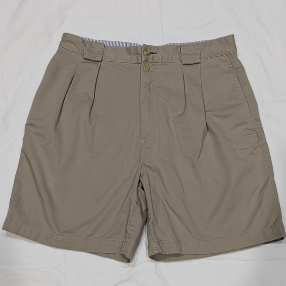 Tommy Hilfiger Other - Tommy Hilfiger khaki shorts Men's 34 double pleat, double button